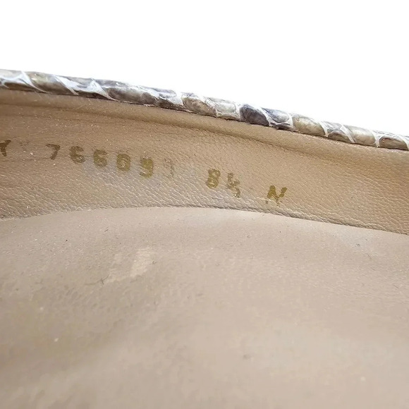 STUART WEITZMAN Snakeskin Animal Print Pumps Size 8.5 - Picture 7 of 10